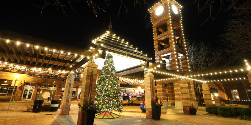 Christmas lights in Overland Park, Kansas City, MO
