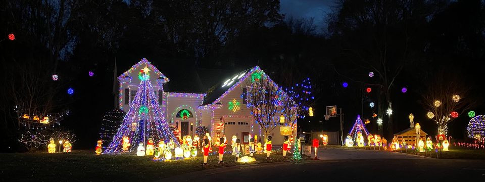Christmas light home in Charlotte, NC